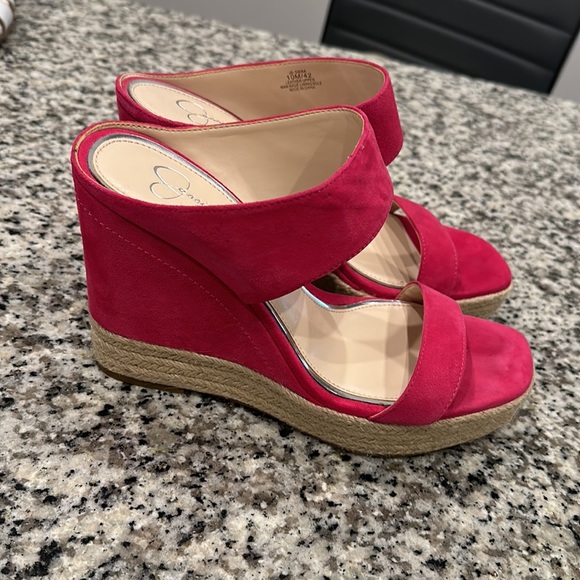 JESSICA SIMPSON WOMEN SIZE 10M FUSCHIA SIERA WEDGE SANDAL - Picture 6 of 17